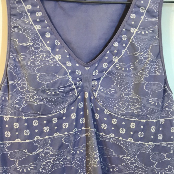Athleta Sports Tank Purple Sz L Excellent Condition! - Picture 4 of 4
